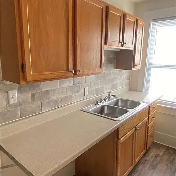 1012 Cadillac St #4 — Photo 5