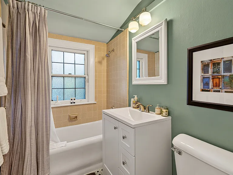 Full Bath