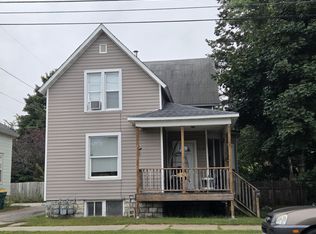 1114 1/2 Wells St #2, Marinette, WI 54143