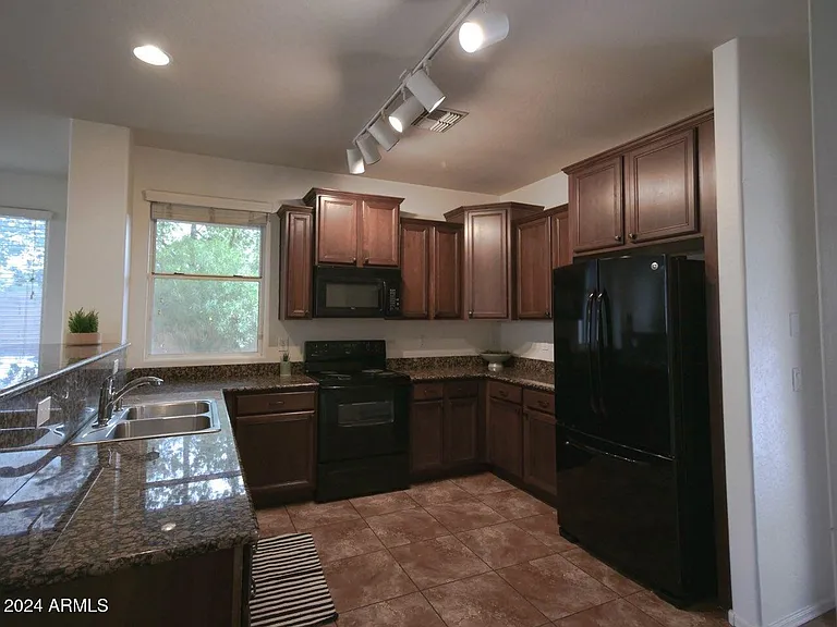 2188 S Heron Ln — Photo 7