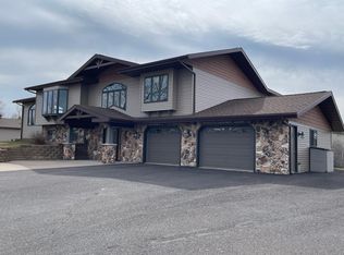 661 Southrange Rd, Ironwood, MI 49938