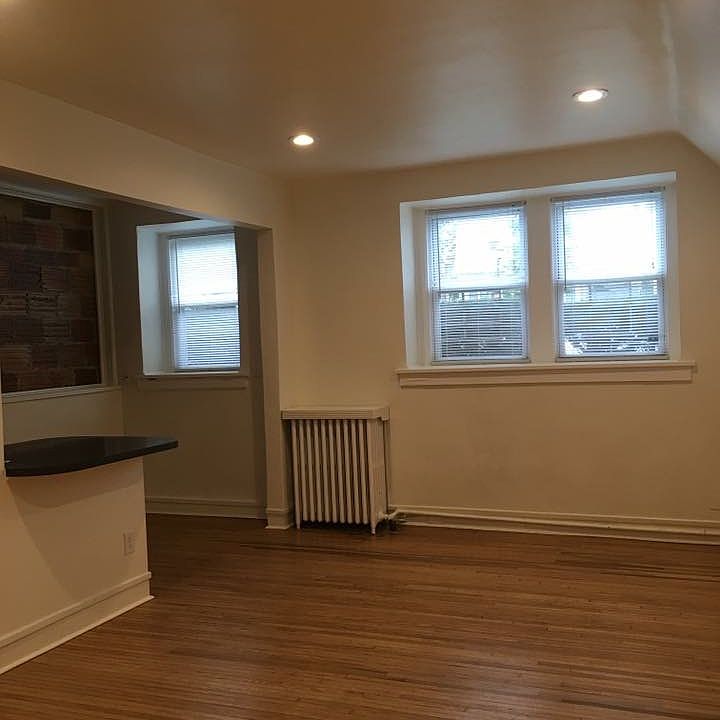 1st image of 148 Crestwood Ave #14