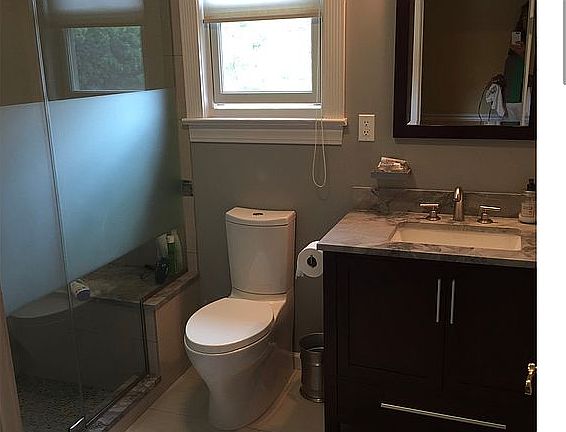 Newly renovated bathroom 