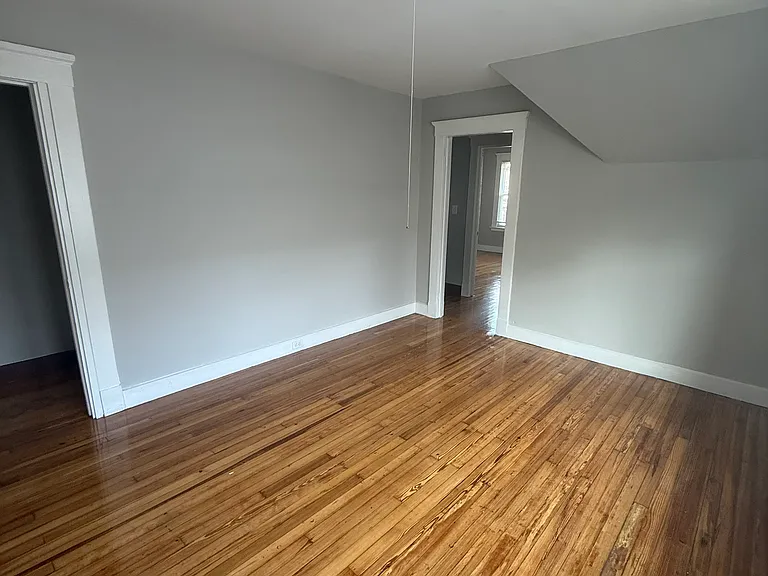 89 Hubinger St #3 — Photo 16