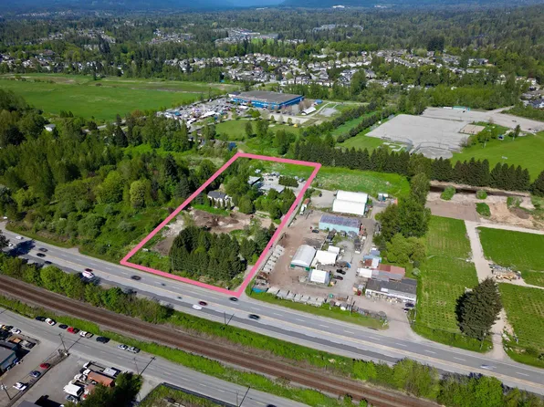 23519 Lougheed Hwy, Maple Ridge, BC V2W 1B8