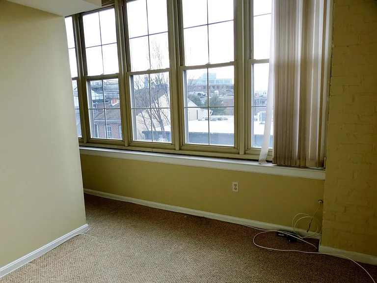 1516 Lancaster St #3C — Photo 12