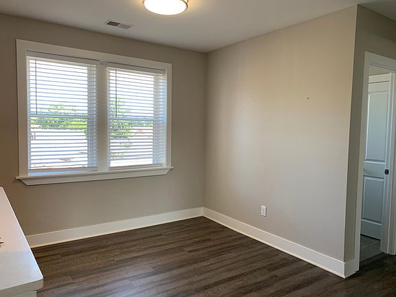 4th image of 3919 Tamm Ave #T-3n