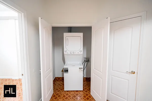 Rented by Highline Residential | media 14