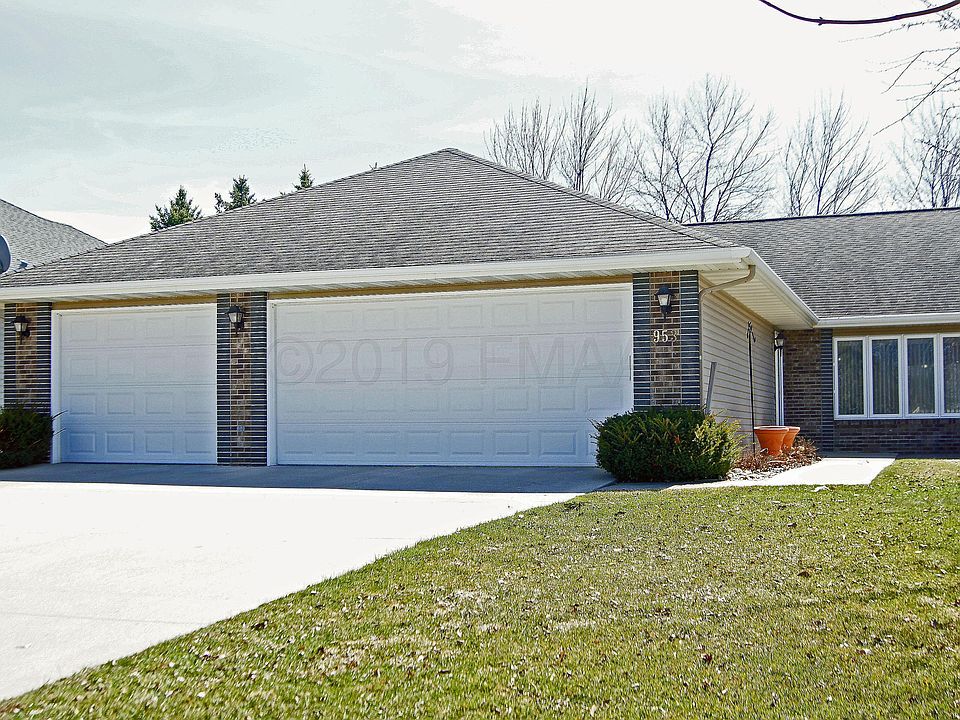 1st image of 953 18th Avenue Cir N