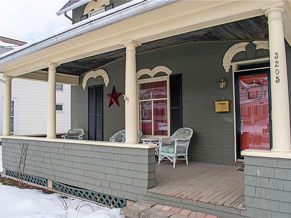3rd image of 3205 East Ave