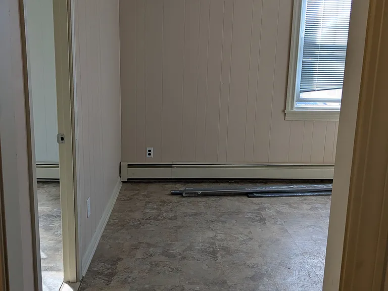 208 Sunbury St #1 — Photo 8