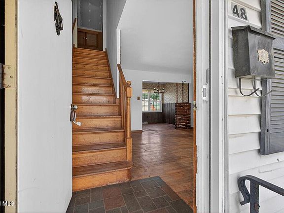 4th image of 48 Munro Court