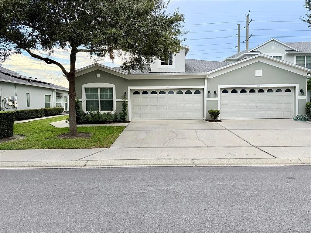 3 bed, 2.5 bath, 1386 sqft, $1,950 — Photo 2