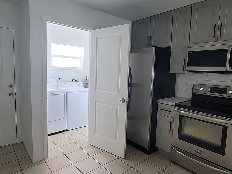 11232 Pendleton Ave — Photo 25