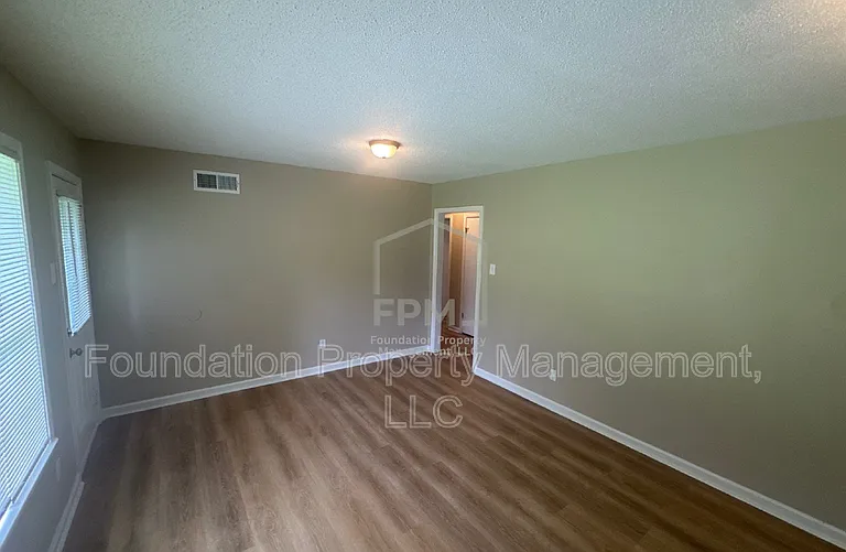2224 Willow Wood Ave — Photo 8