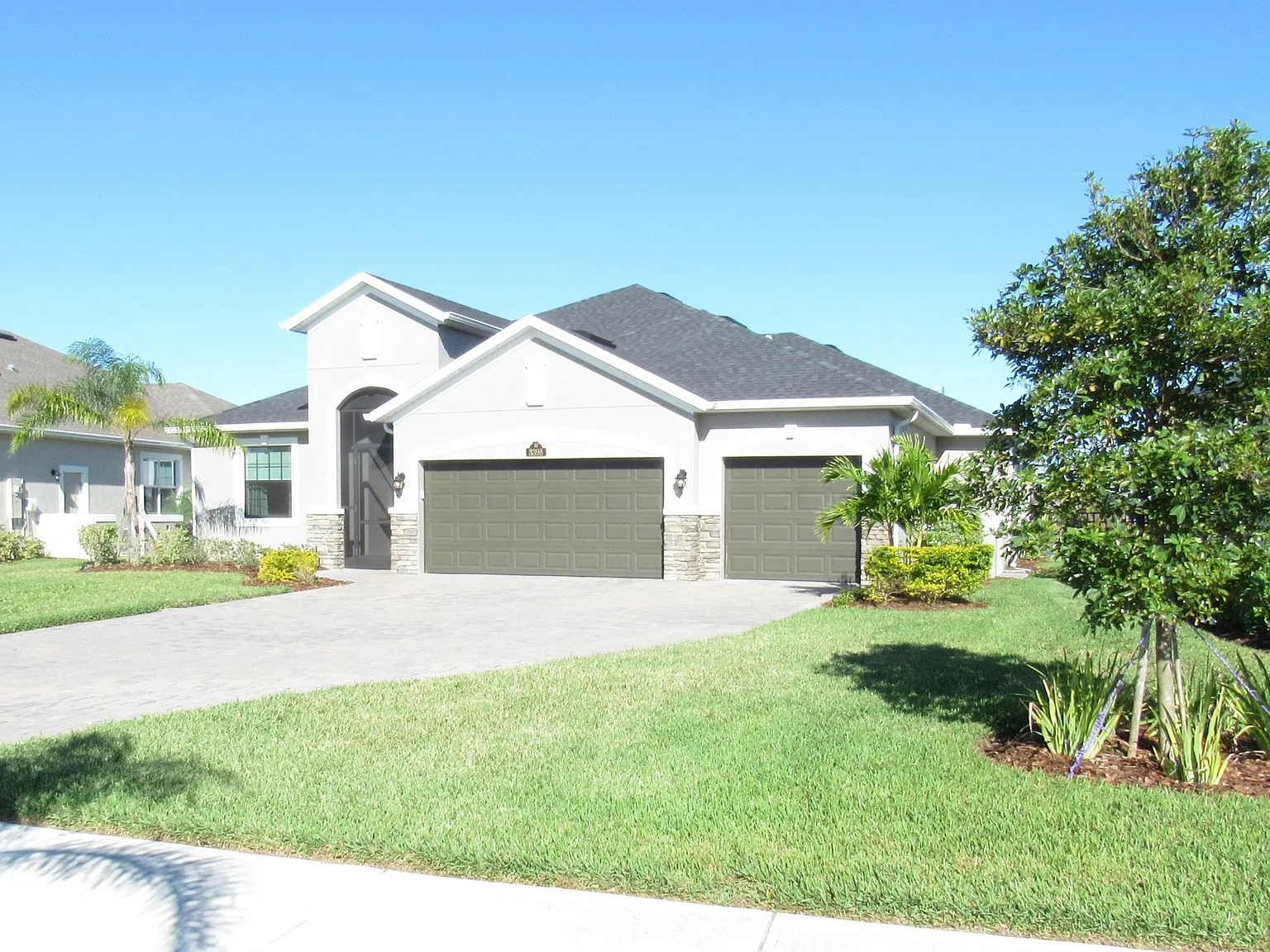 4 bed, 2483 sqft, $3,750 — Photo 1