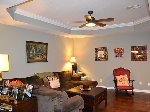 5th image of 948 Smoots Dr