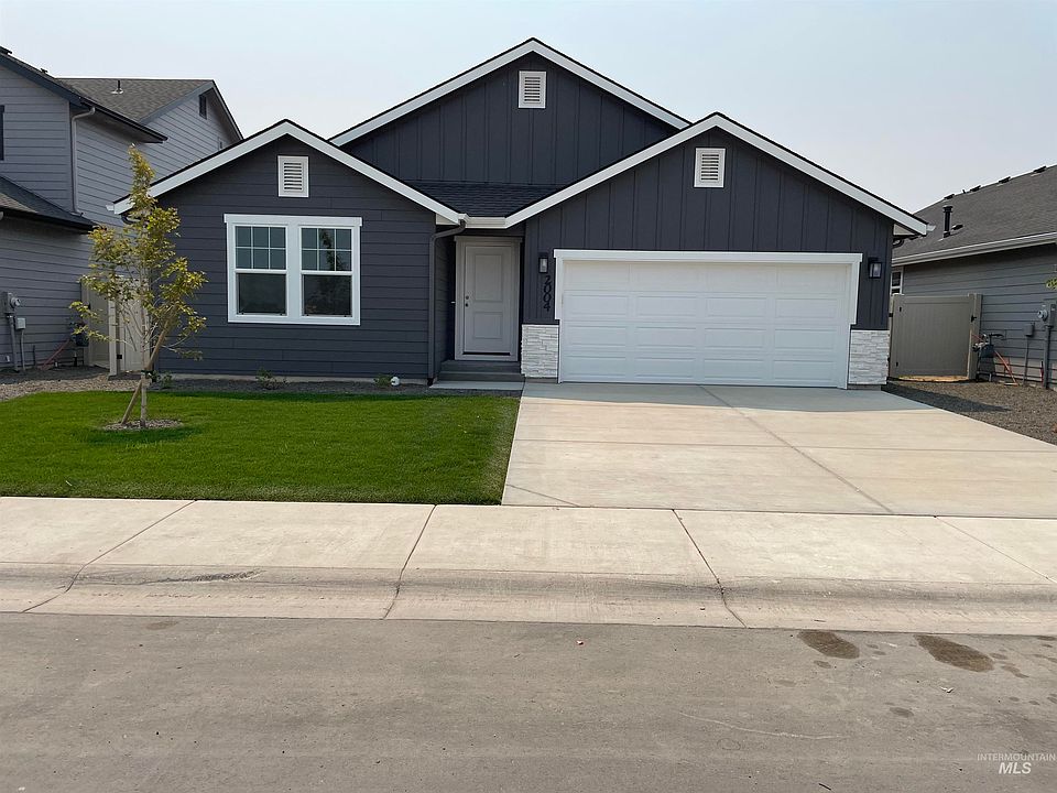 1st image of 2004 Windhelm St
