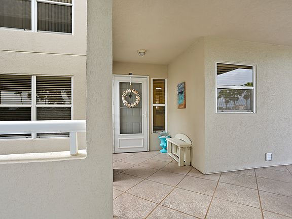 3rd image of 5701 Bahia Del Mar Cir APT 405