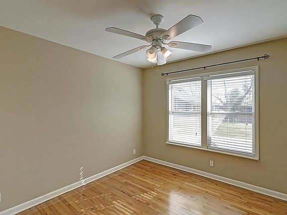 5th image of 321 Circle Dr