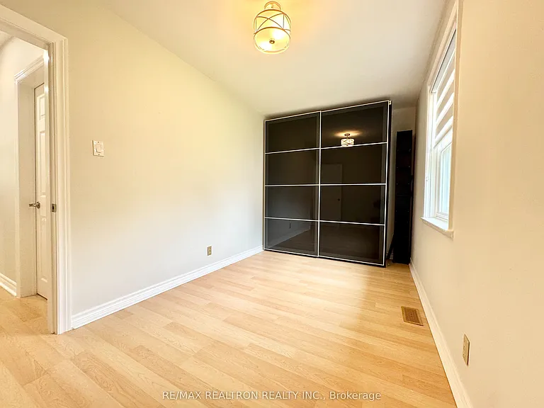173 Norfolk Ave — Photo 20