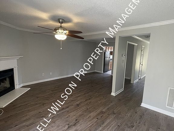 3rd image of 6527 English Oaks Dr