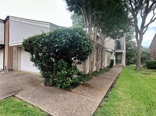 2424 Richoak Dr, Garland, TX 75044