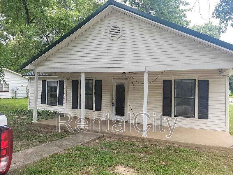 1st image of 202 Tennyson Ave