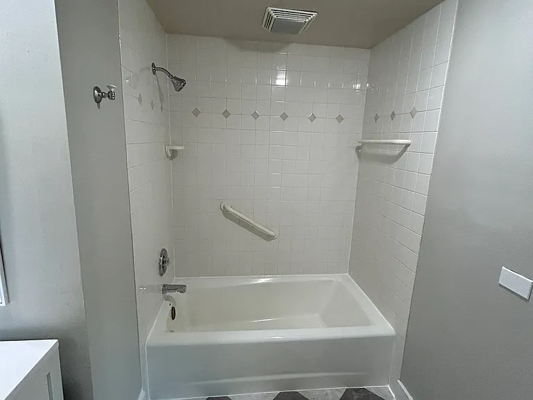 2217 Donald St — Photo 26