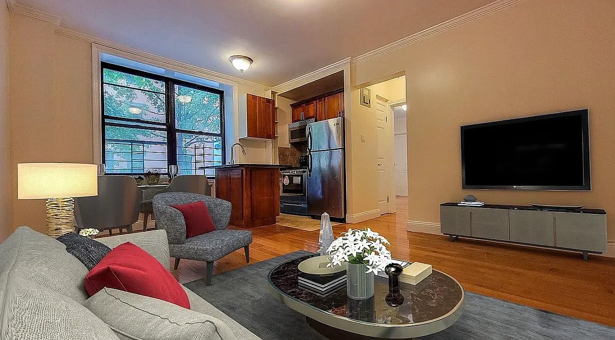 34 East 11th Street — Photo 1