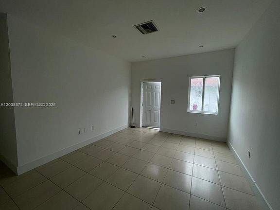 4th image of 4729 NW 15th Ave #4727