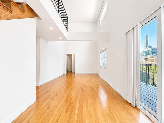 4th image of 401 E 68th St #Bph