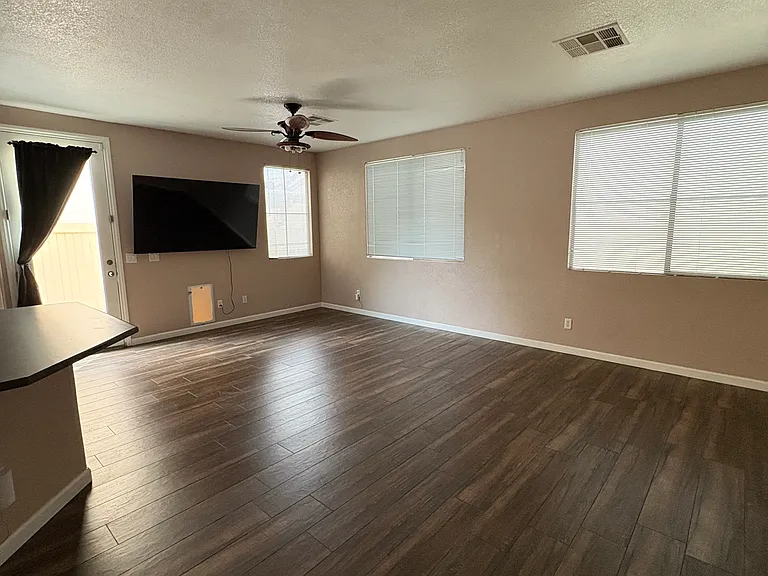 5253 Pendergrass St — Photo 13