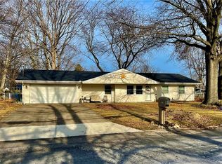 5036 Larchmont Dr, Vermilion, OH 44089