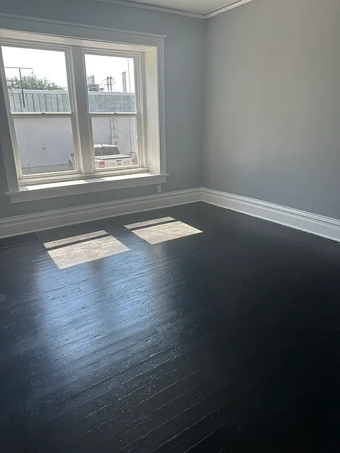 3 bed, 1.5 bath, 1617 sqft, $1,100 — Photo 3