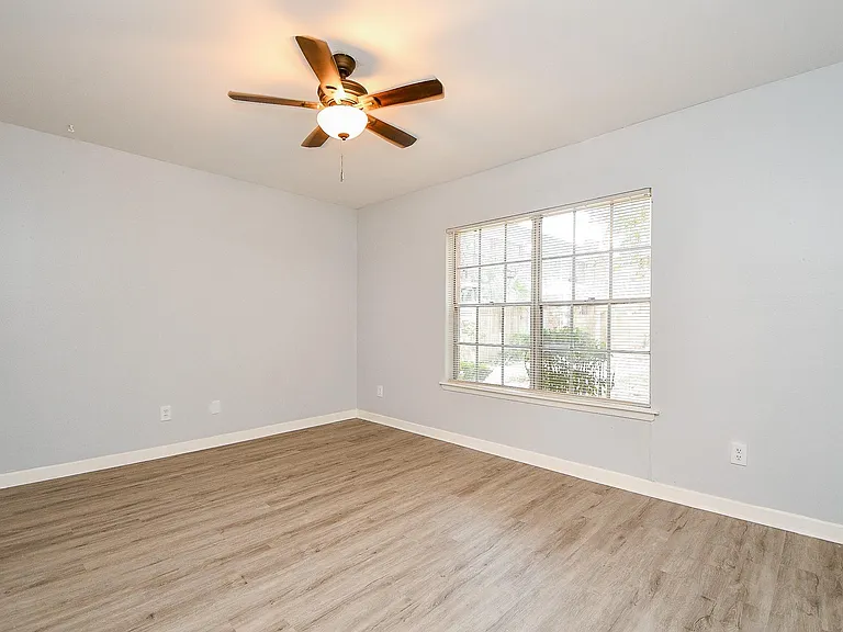 2822 Briarhurst Dr #43 — Photo 13