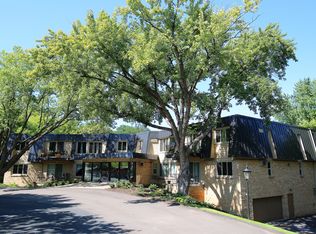 5220 Interlachen Blvd #16, Minneapolis, MN 55436