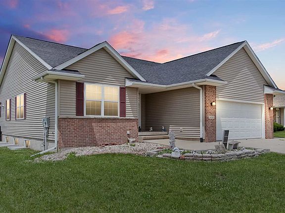 2nd image of 1405 Deerfield Dr