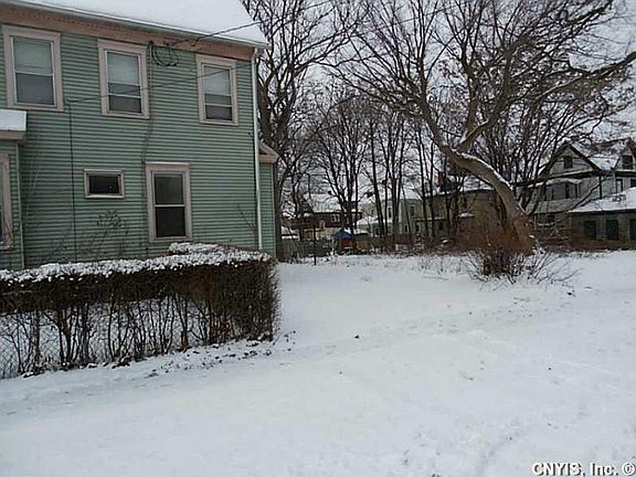 5th image of 200 W Borden Ave