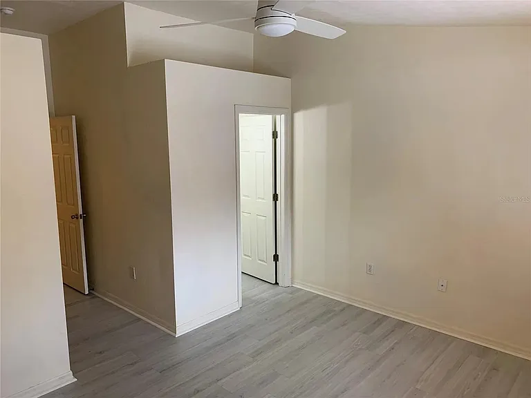 4415 SW 34th St — Photo 15