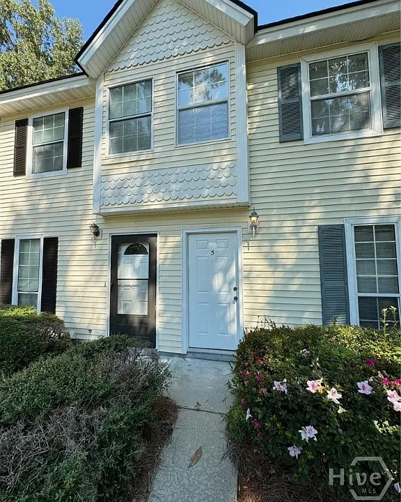 1400 King George Blvd
