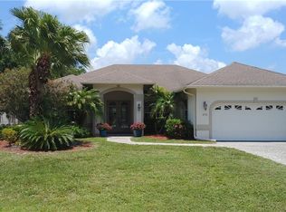 273 Johnnycake Dr, Naples, FL 34110