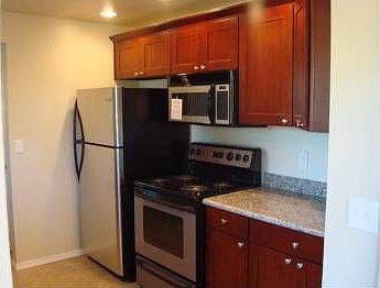 5th image of 6715 Tacoma Ave S