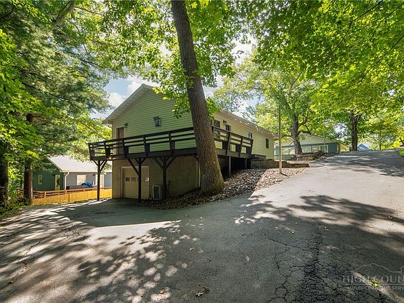 4th image of 286 Sunset Drive