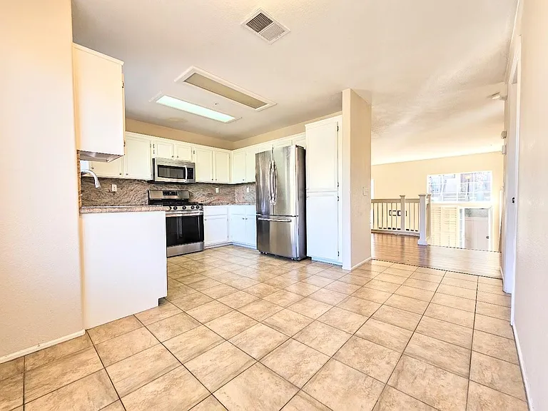 10304 Wateridge Cir #259 — Photo 9