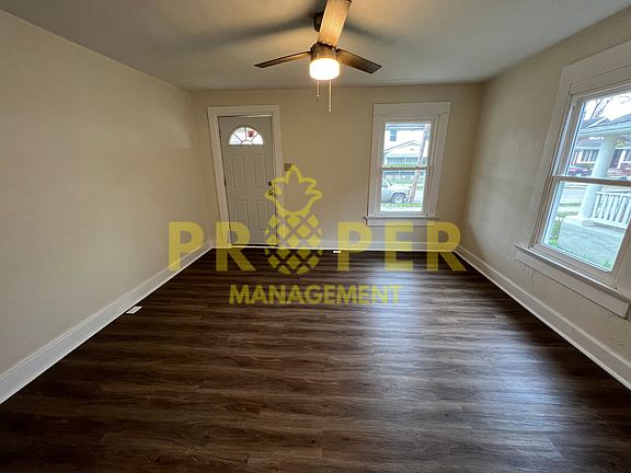 3rd image of 137 Westwood Ave