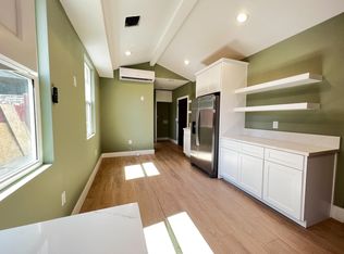 327 E Coolidge St #A, Long Beach, CA 90805