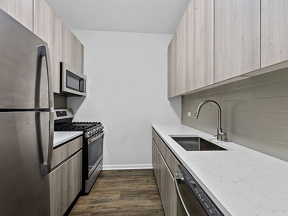 4th image of 15 Park Row APT 23D