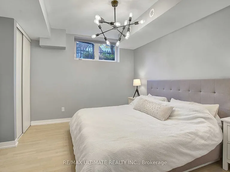 140 Broadview Ave #30 — Photo 21