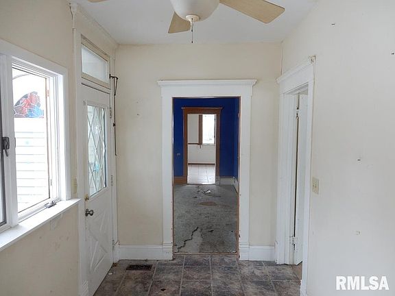 2nd image of 518 Dewey St